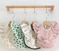 BABERO IMPERMEABLE CON ALAS (JTBABYPQ9217)