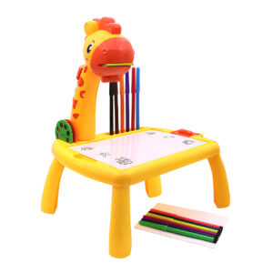 MESA PIZARRA JIRAFA PROYECTORA DE DIBUJOS CON ACCESORIOS AMARILLA (JTJUG330AMA)